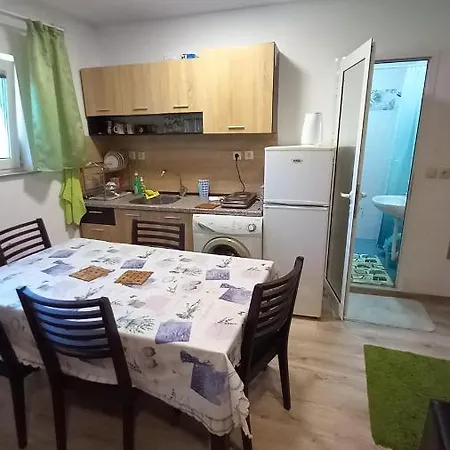 בית הארחה Markela 3*